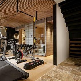 Luxury 3 Bedroom Villa with Jacuzzi, Sauna and Gym in Dubrovnik Old Town, Sleeps 6